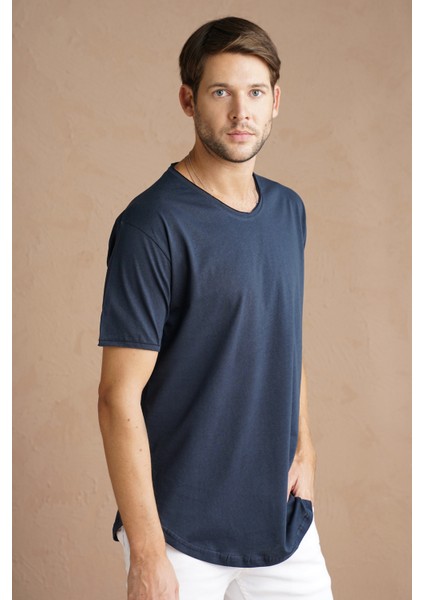 Lacivert Erkek Oval Kesim Slim Fit Pis Yaka Salaş T-Shirt fiyatları