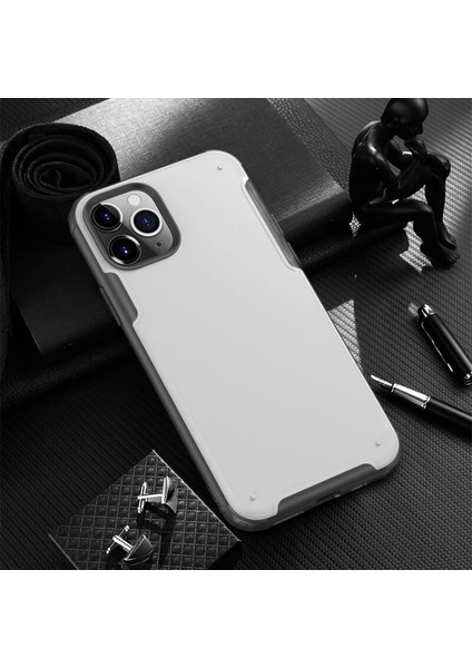 Apple iPhone 11 Pro Max Kılıf Zebana Mod Silikon Kenar Kılıf Beyaz