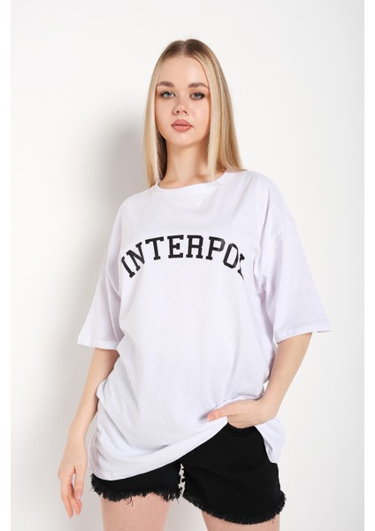 Interpol Baskılı Oversize Kadın T-Shirt modelleri