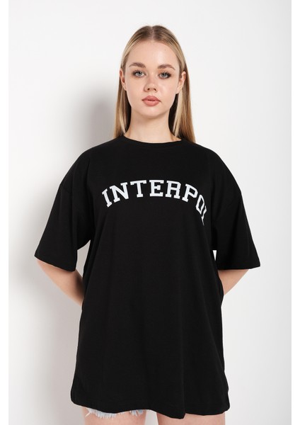 Interpol Baskılı Oversize Kadın T-Shirt