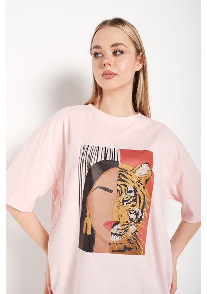 Kadın Leopar Baskılı Oversize T-Shirt