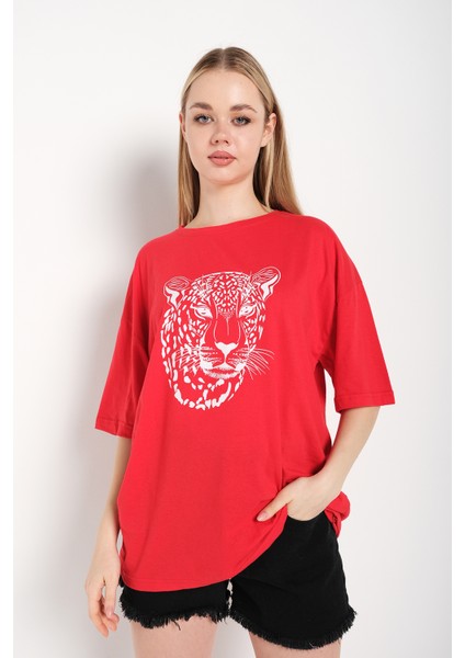 Kadın Leopar Figür Baskılı Oversize T-Shirt