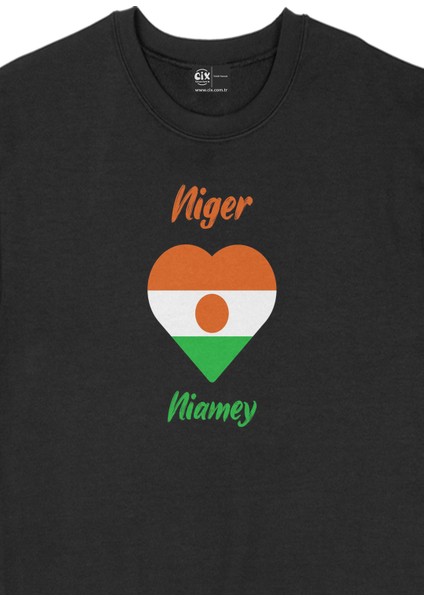 Niamey Nijer Bayraklı Kalpli Siyah Sweatshirt fiyatları