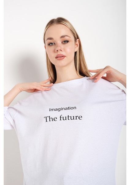 Kadın The Future Baskılı Oversize Tshirt fırsatları