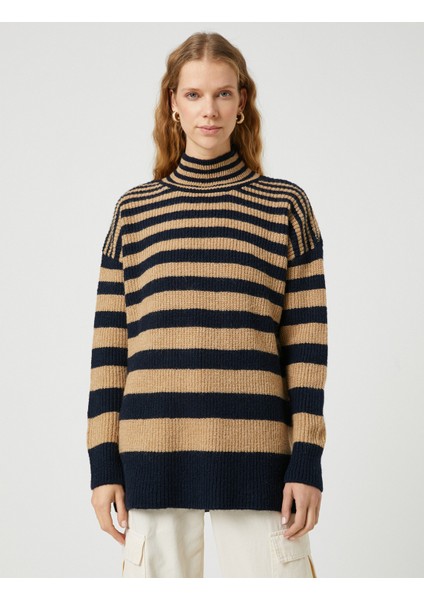 Oversize Balıkçı Yaka Kazak Uzun Kollu modelleri