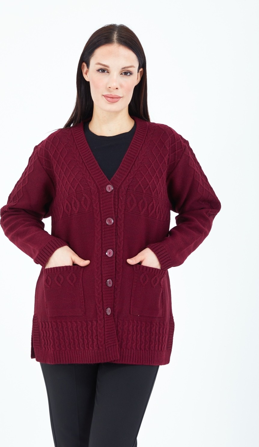 Elçelya Moda Kadın V Yaka Bordo Düğmeli Cepli Kısa Hırka Örgü Yün Malzemeden Üretildi