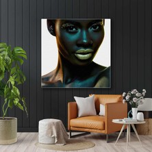 SML Tablo Gold Rujlu ve Pırıltılı Göz Makyajlı Manken Make Up Kuaför Kanvas Tablo