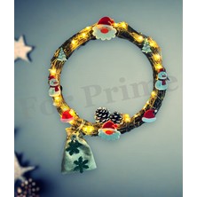 Epazzar Yılbaşı Noel Baba & Kardan Adam Temalı Kozalaklı LED Işıklı Söğüt Dalı Kapı Çelengi / Süsü 30 cm