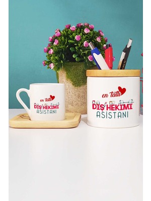 Hedizu En Tatlı Diş Hekimi Asistanı Türk Kahvesi Fincanı Ahşap Altlıklı ve Kalemlik