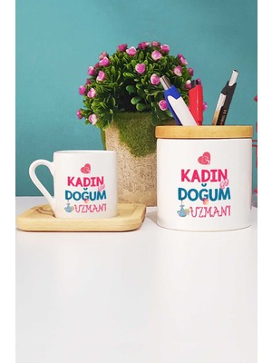 Hedizu Kadın Doğum Uzmanı Hediye Türk Kahvesi Fincanı Ahşap Altlıklı ve Kalemlik