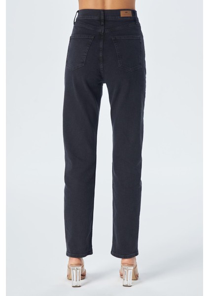 Antrasit Yüksek Bel Slim Straight Fit Fermuarlı Jean Pantolon C 4694-007 fırsatları