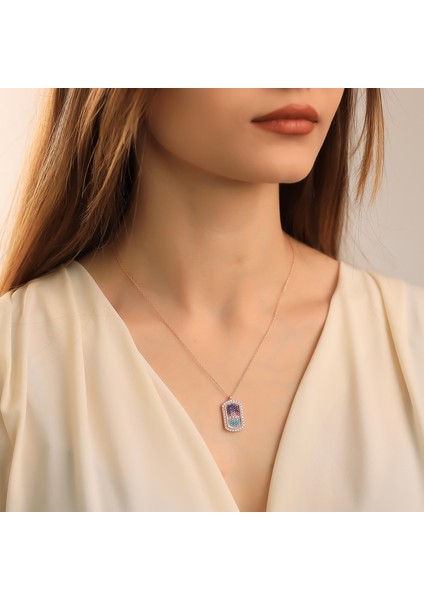 925 Ayar Gümüş Mix Taşlı Çerçeve Kolye fırsatları