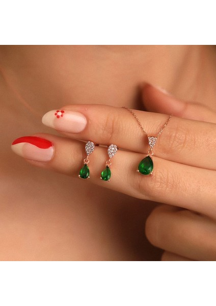 925 Ayar Gümüş Yeşil Taşlı Damla Set fırsatları