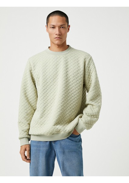 Basic Dokulu Sweatshirt Bisiklet Yaka Uzun Kollu