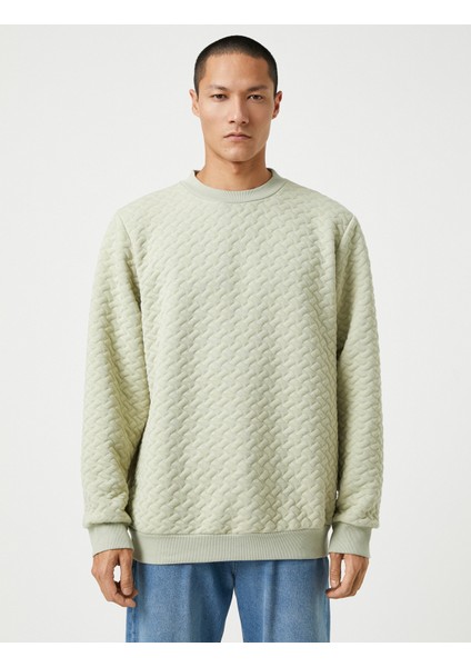 Basic Dokulu Sweatshirt Bisiklet Yaka Uzun Kollu modelleri