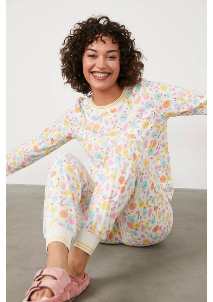 Meyve Desenli Termal Pijama Takım - Ekru
