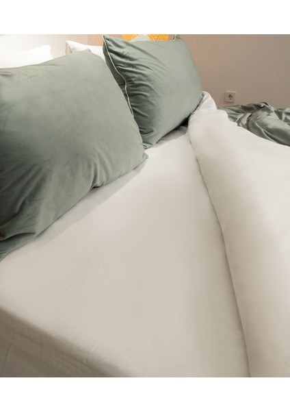 Linda Yeşil Kadife Çift Kişilik Nevresim Takımı 200x220 4 Yastıklı 5009