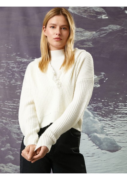 Şahika Ercümen x Koton - Kapüşonlu Oversize Örgü Kazak