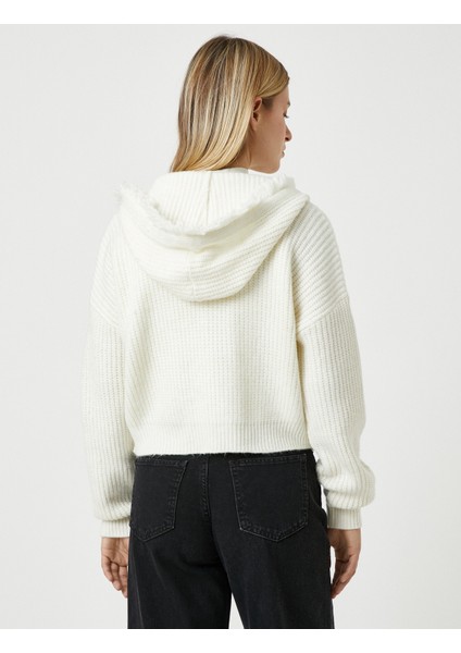 Şahika Ercümen x Koton - Kapüşonlu Oversize Örgü Kazak indirimleri