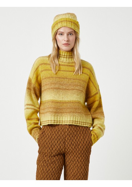 Şahika Ercümen XKoton - Balıkçı Yaka Örgü Oversize Kazak modelleri