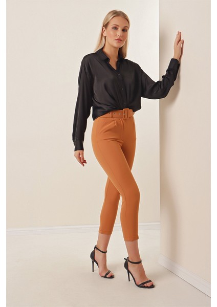 Havuç Kemerli Kumaş Pantolon fırsatları