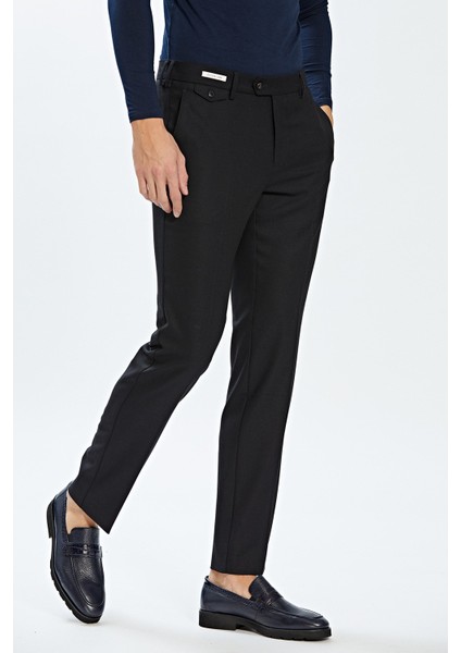 Minimalist Erkek Pantolon - Regular Fit - Şık ve Rahat