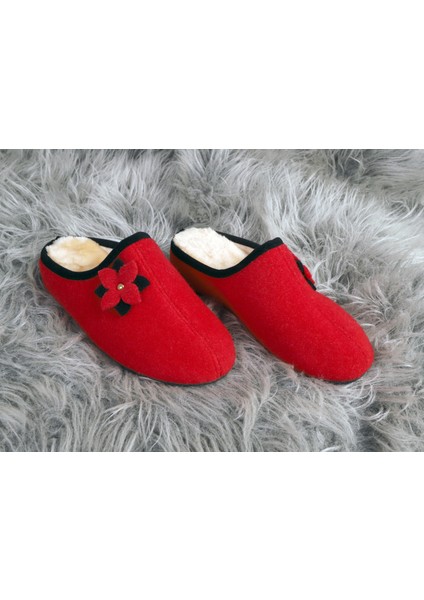 Winter Star El Yapımı Rahat Kışlık Kırmızı Keçe Suni Kürklü Şık Kadın Ev Terliği