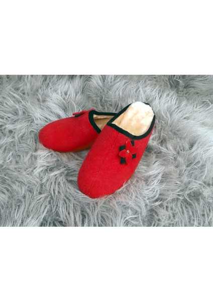 Winter Star El Yapımı Rahat Kışlık Kırmızı Keçe Suni Kürklü Şık Kadın Ev Terliği modelleri