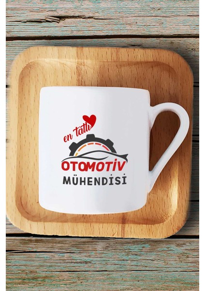 En Tatlı Otomotiv Mühendisi Hediye Türk Kahvesi Fincanı Ahşap Altlıklı ve Anahtarlık