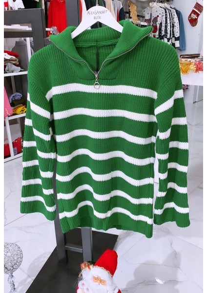 Yaka Style Çizgili Kazak