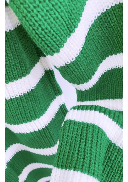 Yaka Style Çizgili Kazak fiyatları