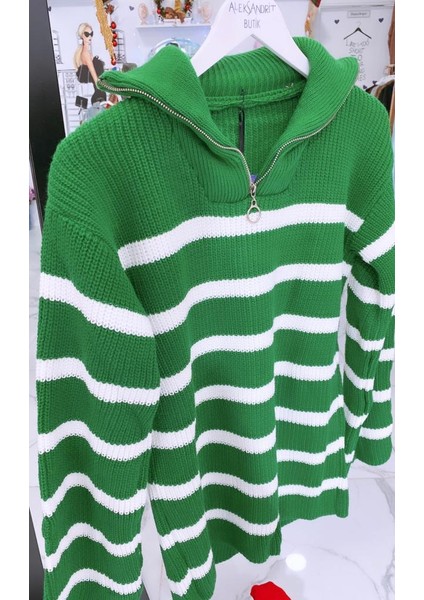 Yaka Style Çizgili Kazak fırsatları