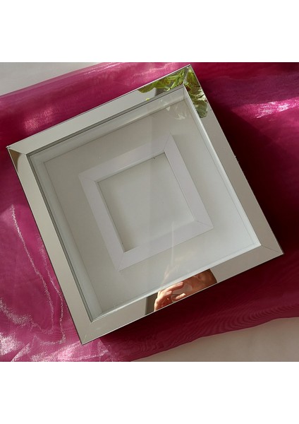25 x 25 cm Gümüş Pleksi Kaplı Fotoğraf Bölümlü Ledli Çerçeve fiyatları