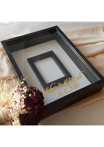 30 x 40 cm Siyah Renkli Isimli Fotoğraf Bölümlü Gül Anı Çerçevesi modelleri