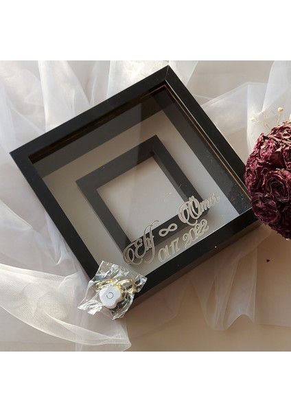 25 x 25 cm Siyah Renkli Fotoğraf Bölümlü Isimli ve Ledli Çerçeve fiyatları