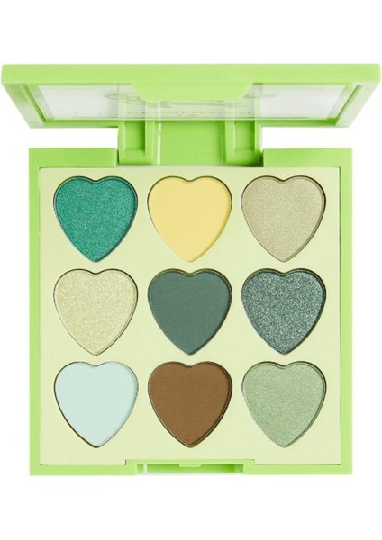 Makeup Revolution Heartbreakers Lucky Far Paleti modelleri