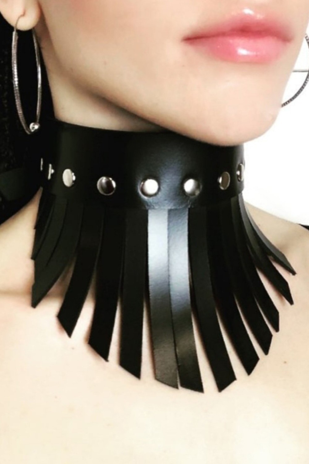 100100e Püsküllü Şık Deri Choker Tasma - APFT658