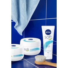 Nivea Soft Krem 300ML Canlandırıcı Yüz Temizleme Köpüğü 150ML