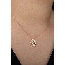 Çelikoğlu Kuyumculuk Kar Tanesi Yıldızlı Kolye 1,91