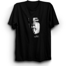 The Fame Box Sigaralı Kadın, Tasarım Tişört