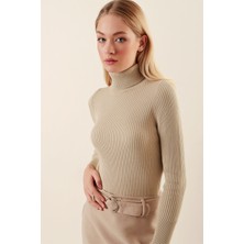 Hazelin Kadın Bej Boğazlı Fitilli Triko Balıkçı Yaka Kazak HZL22W-BD1445001