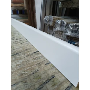 Parke Süpürgelik Beyaz Lake 8cm