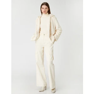 Kapüşonlu Oversize Peluş Kısa Kaban