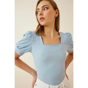 Kadın Açık Mavi Kare Yaka Örme Bluz HZL22W-BD104091