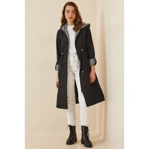 Kadın Siyah Beli Büzgülü Kapşonlu Uzun Trençkot HZL22W-BD190911