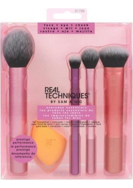 Makyaj Fırçası 079625017861