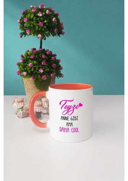 Teyze Anne Gibi Ama Daha Cool Turuncu Kupa Bardak Anahtarlık