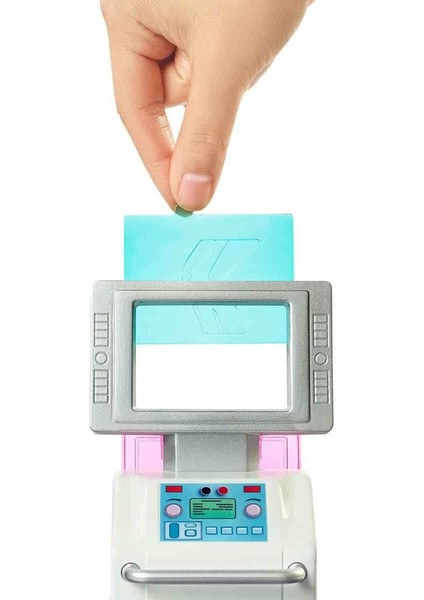 Barbie'nin Polikliniği Oyun Seti GTN61