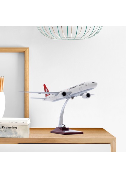 1:200 Boeing 777-300 Thy Lisanslı Model Uçak, Thy Uçak Maketi, Uçmayı Sevenler Için Dekoratif Kaideli Ürün, Koleksiyonerler Için Uçak