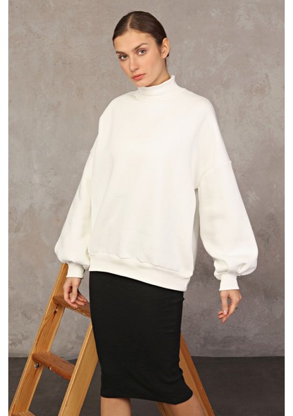 Fancy Kadın Balıkçı Yaka İçi Polarlı Yumuşacık Oversize Sweatshirt Ekru